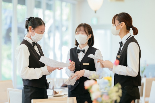 サービススタッフ